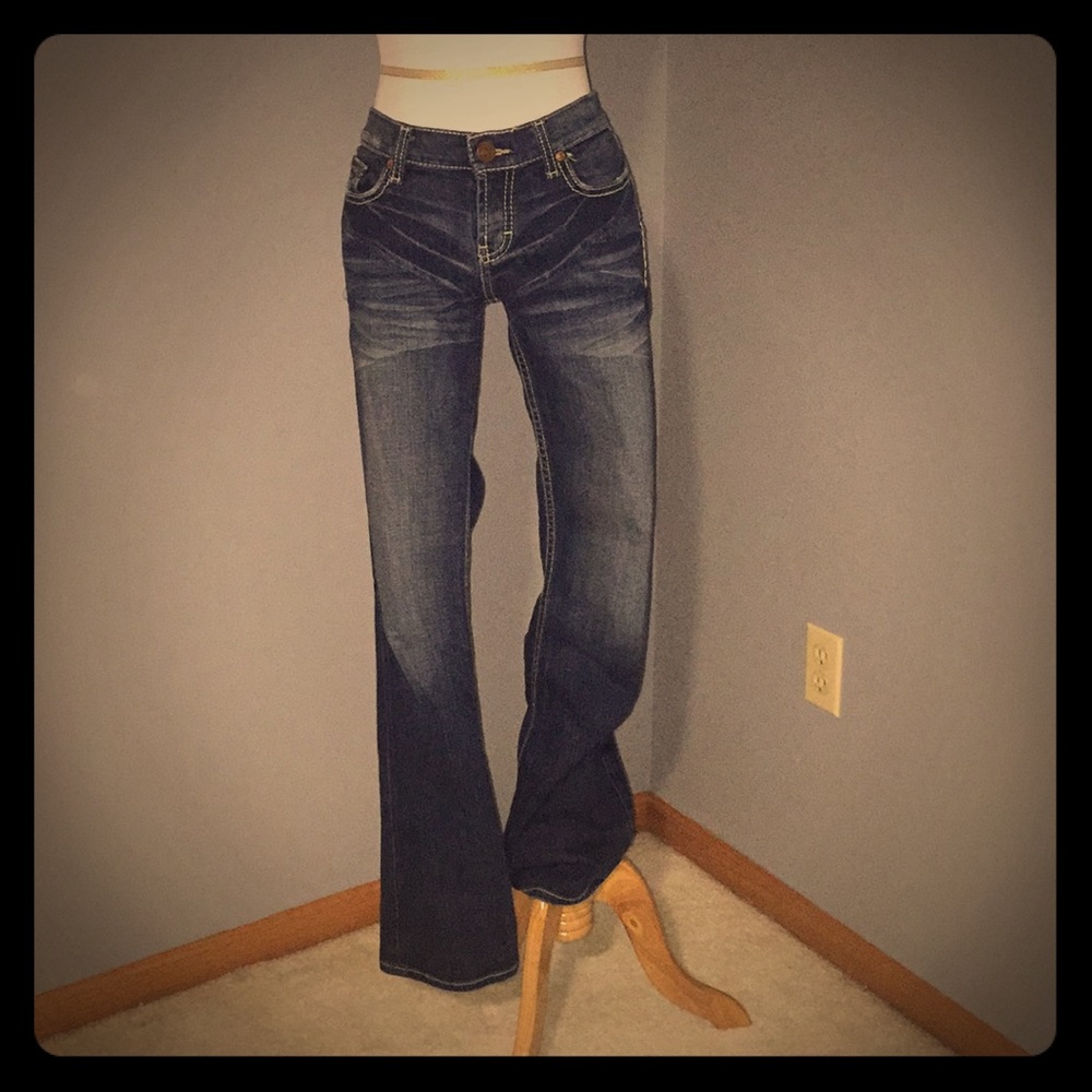 BKE LEXI BOOTCUT JEANS SIZE 28